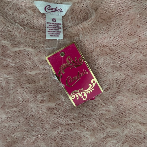 NWT. Candie’s pink fuzzy popover sweater Size XS. - Picture 3 of 4